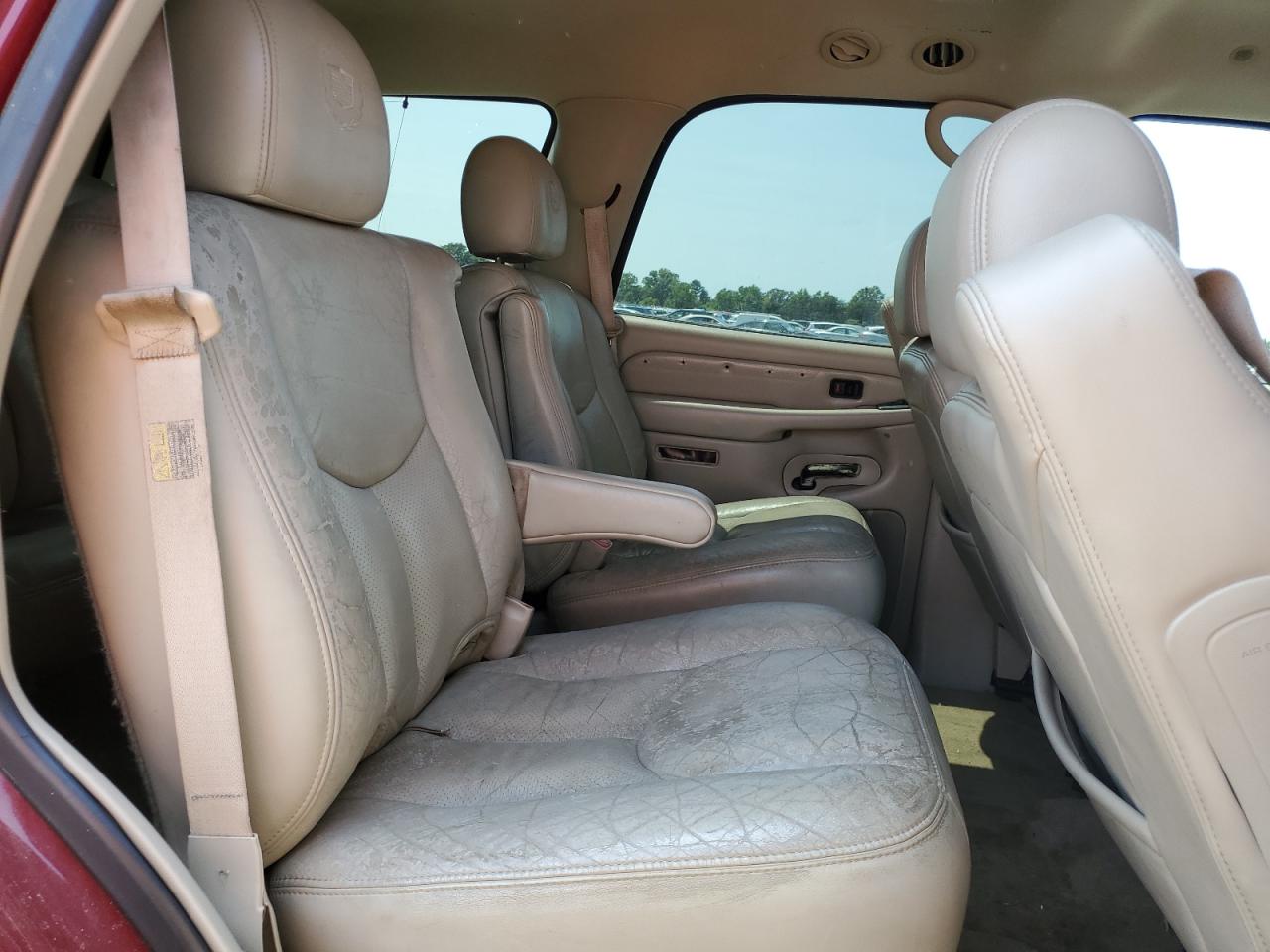 2004 Cadillac Escalade Luxury VIN: 1GYEK63N24R251463 Lot: 59404565