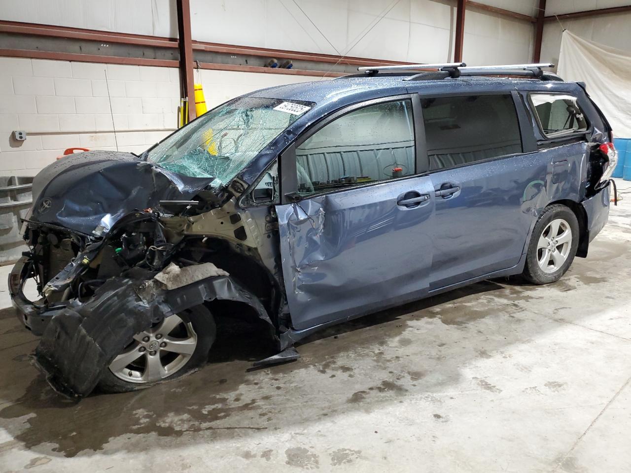2013 Toyota Sienna Le for Sale in Leroy, NY - All Over