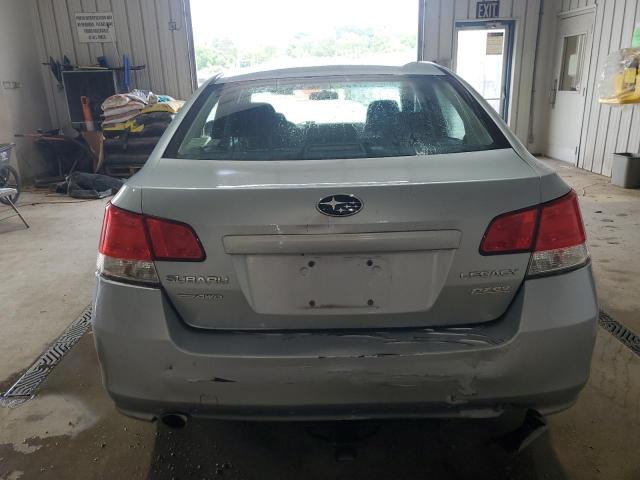  SUBARU LEGACY 2013 Srebrny