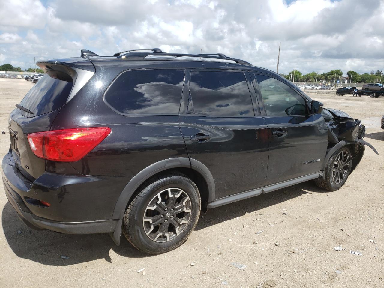 NISSAN PATHFINDER 2019 VIN 5N1DR2MN2KC652284 photo 3