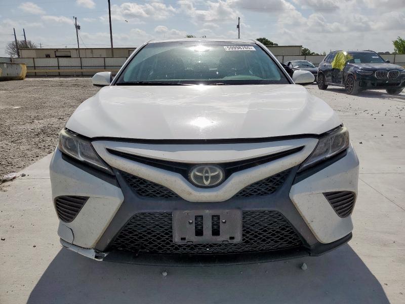  TOYOTA CAMRY 2020 Белы