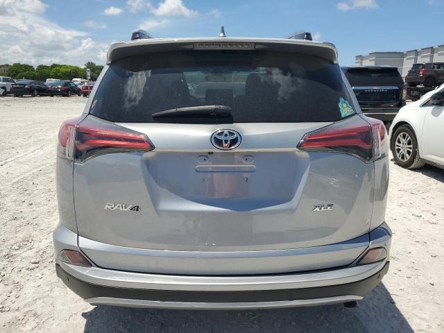  TOYOTA RAV4 2018 Srebrny