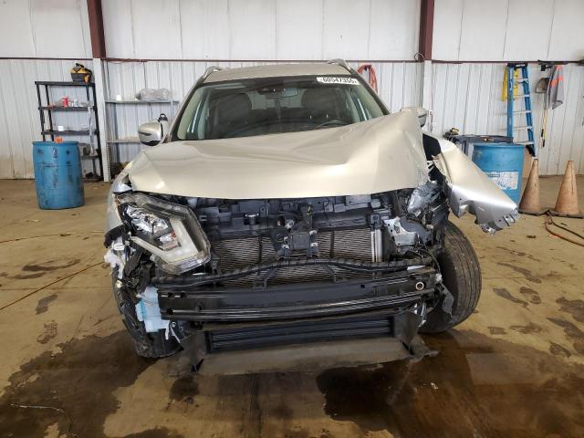  NISSAN ROGUE 2019 Srebrny