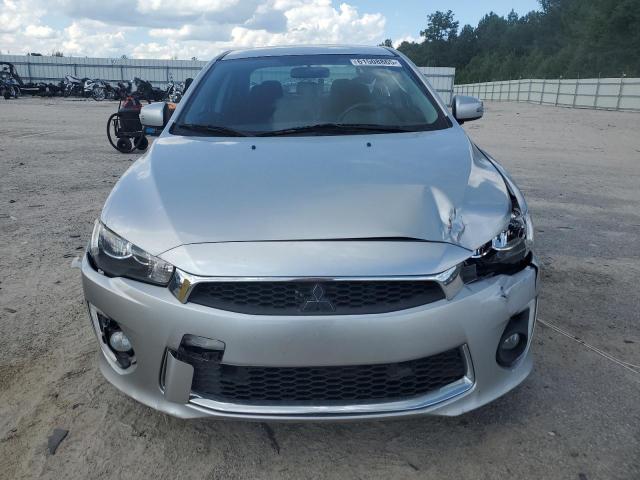 Sedans MITSUBISHI LANCER 2016 Srebrny