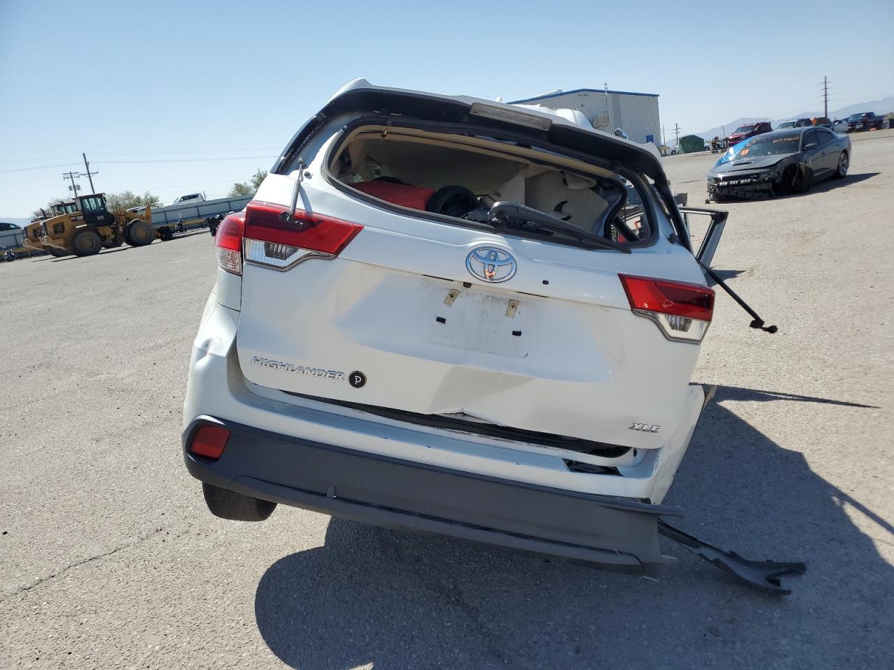 2019 Toyota Highlander Se VIN: 5TDKZRFH6KS552165 Lot: 59599255