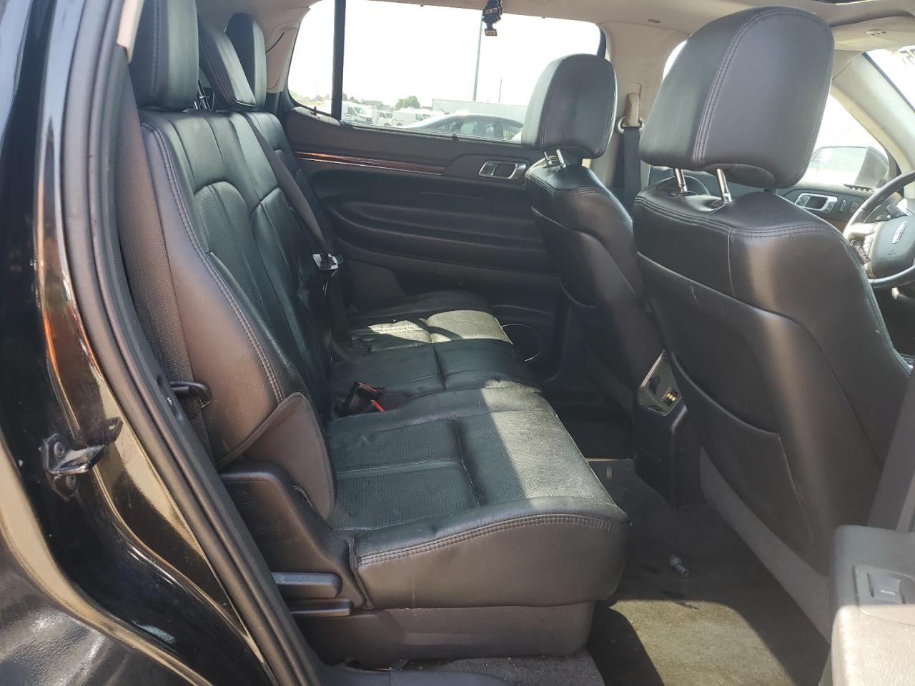 2010 Lincoln Mkt VIN: 2LMHJ5FRXABJ24716 Lot: 62273605