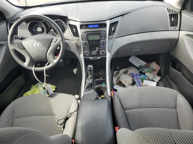  HYUNDAI SONATA 2013 Серебристый
