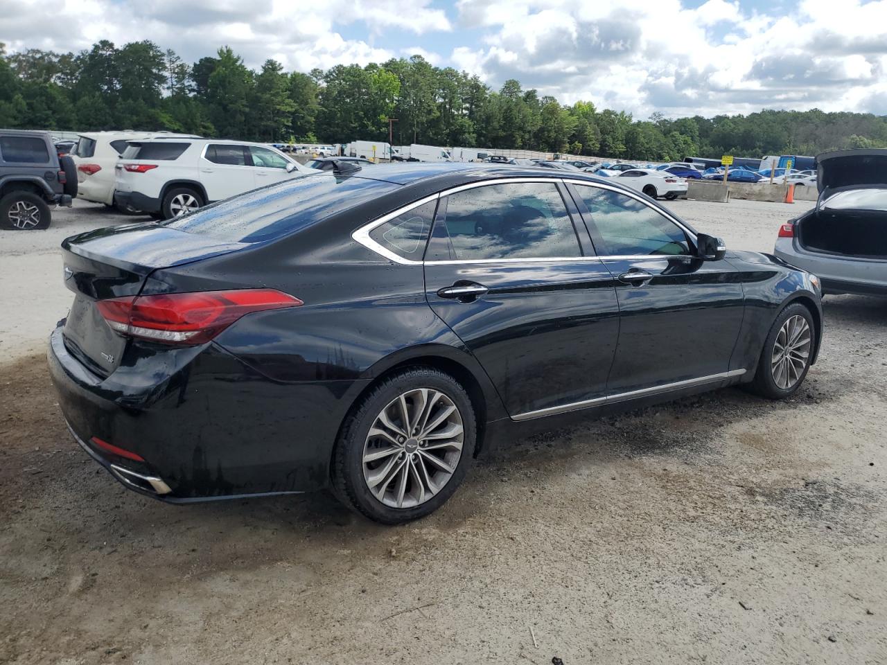 2015 Hyundai Genesis 3.8L VIN: KMHGN4JE4FU072527 Lot: 60967175