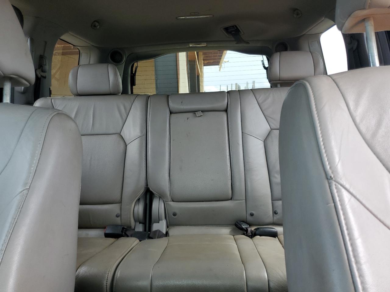 2011 Honda Pilot Exln VIN: 5FNYF4H7XBB001672 Lot: 59942295