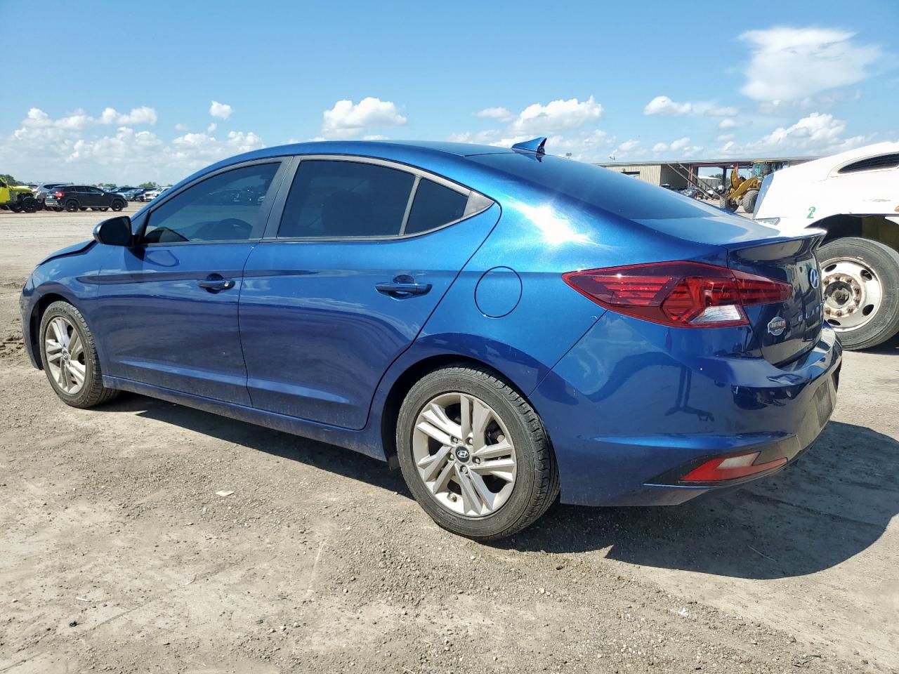 HYUNDAI ELANTRA 2020 VIN 5NPD84LF4LH495635 фото 2