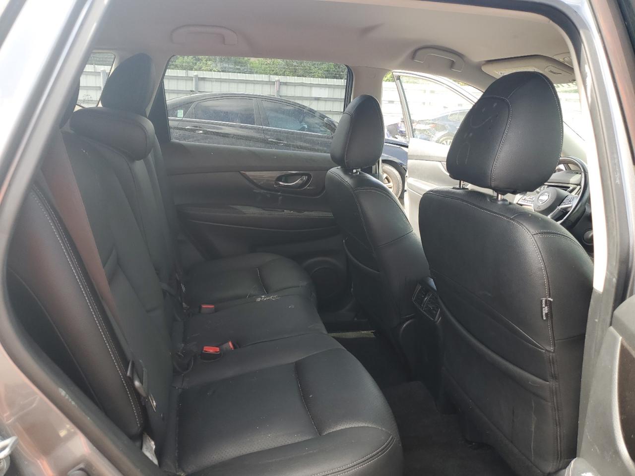 2019 Nissan Rogue S VIN: JN8AT2MT1KW502662 Lot: 62758115