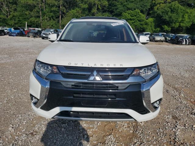  MITSUBISHI OUTLANDER 2018 Белый