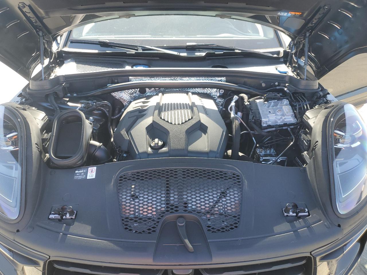 2025 Porsche Macan Base VIN: WP1AA2A54SLB09505 Lot: 62733855