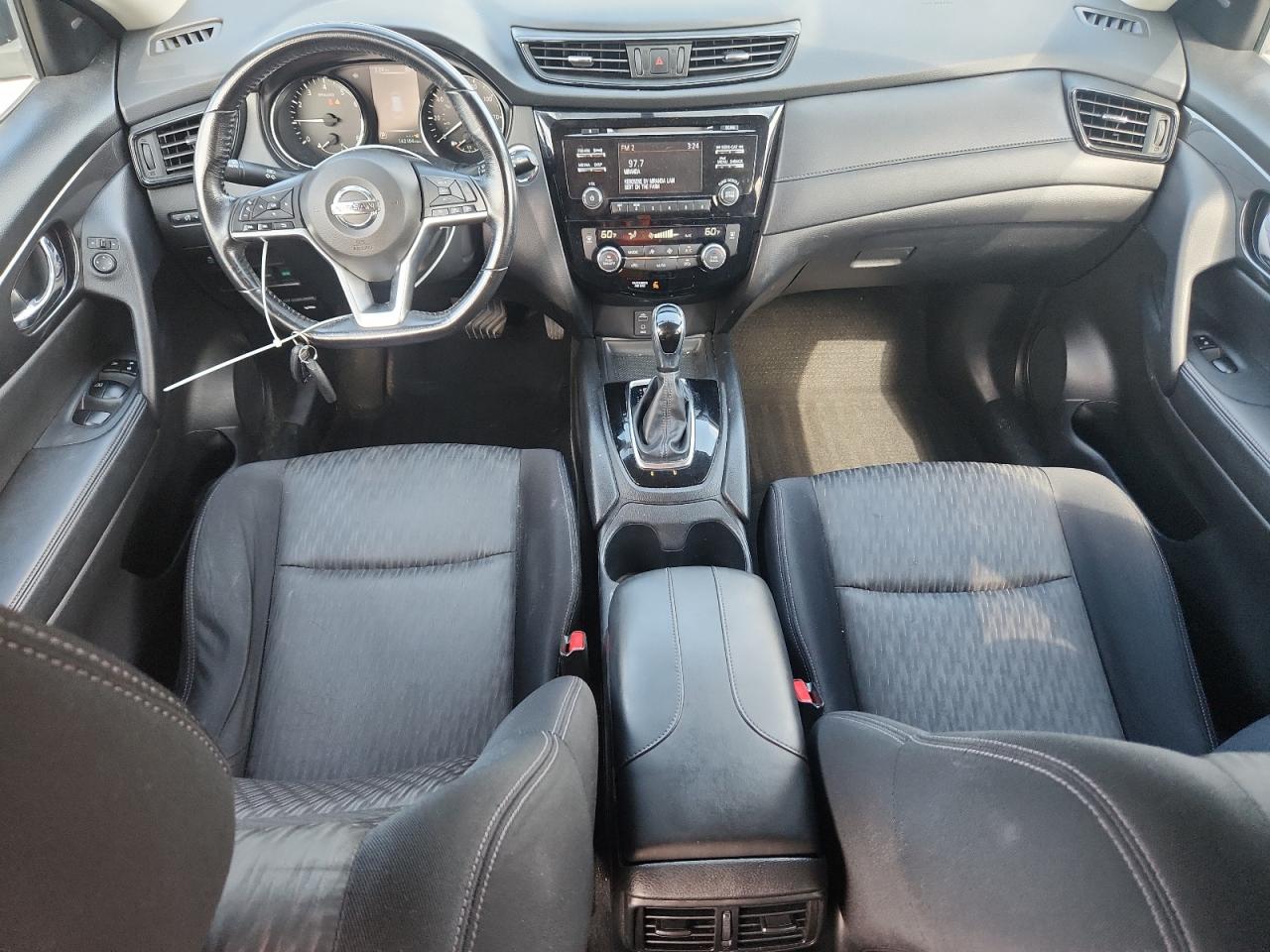 2017 Nissan Rogue S VIN: JN8AT2MV8HW268207 Lot: 62651275