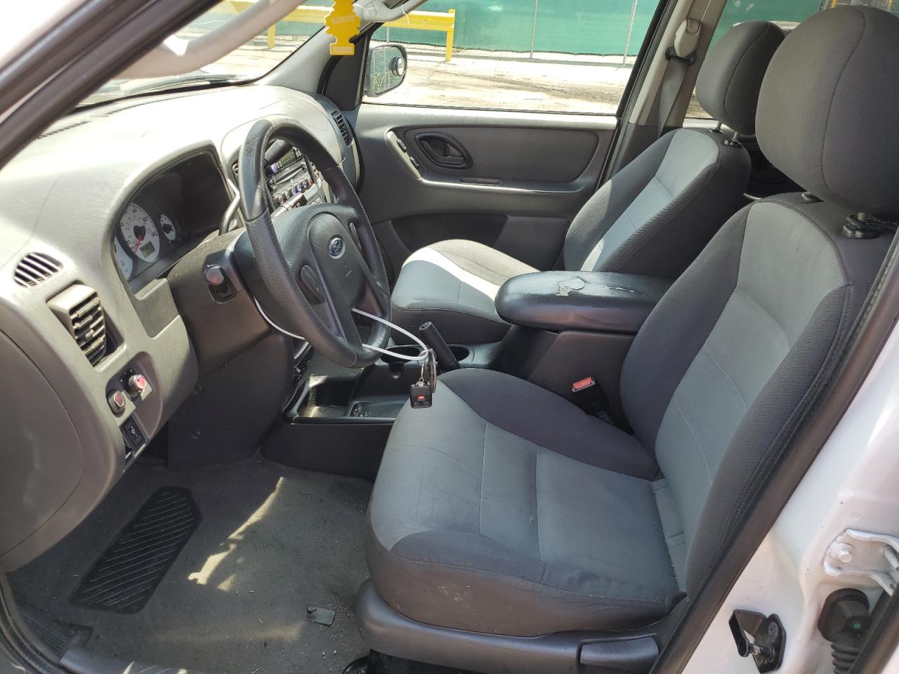 2004 Ford Escape Xls VIN: 1FMCU92114DA15564 Lot: 59358015