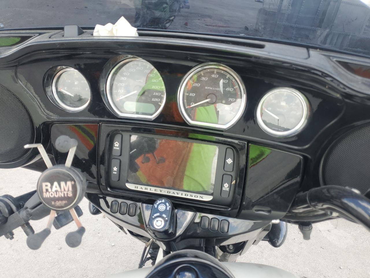 2018 Harley-Davidson Flhxs Street Glide Special VIN: 1HD1KRC13JB660674 Lot: 62151455