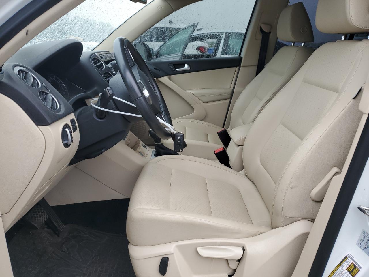 VOLKSWAGEN TIGUAN 2017 VIN WVGBV7AXXHK019116 фото 7