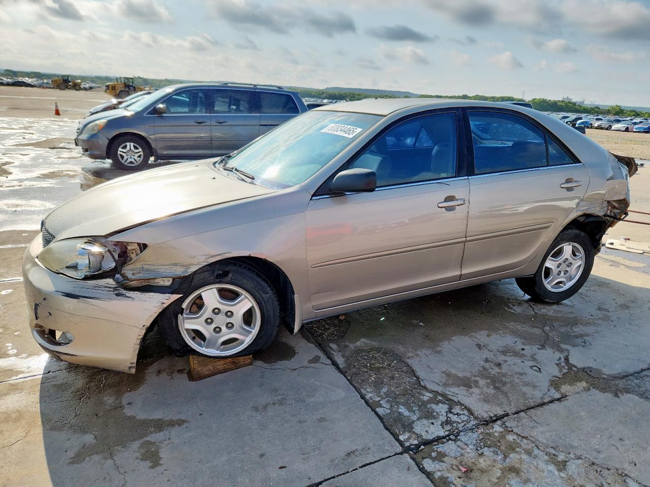 2003 Toyota Camry Le იყიდება Grand Prairie-ში, TX - Rear End