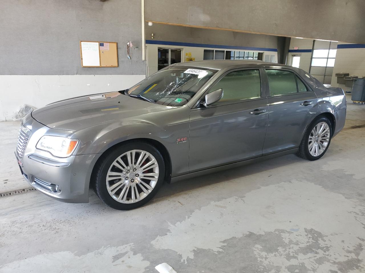 2012 Chrysler 300C zu verkaufen in Sandston, VA - Minor Dent/Scratches