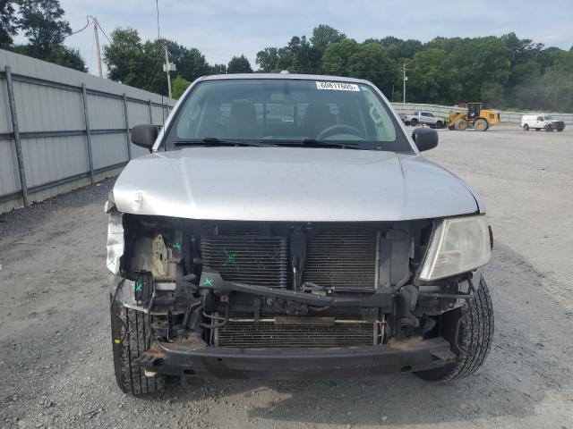  NISSAN FRONTIER 2015 Srebrny