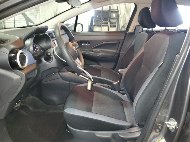  NISSAN VERSA 2023 Szary