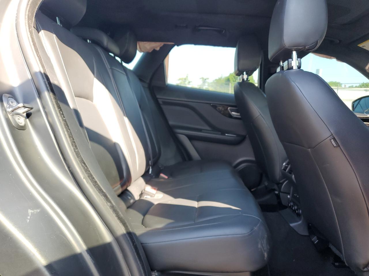 2019 Jaguar F-Pace Premium VIN: SADCJ2FX0KA601596 Lot: 61056715