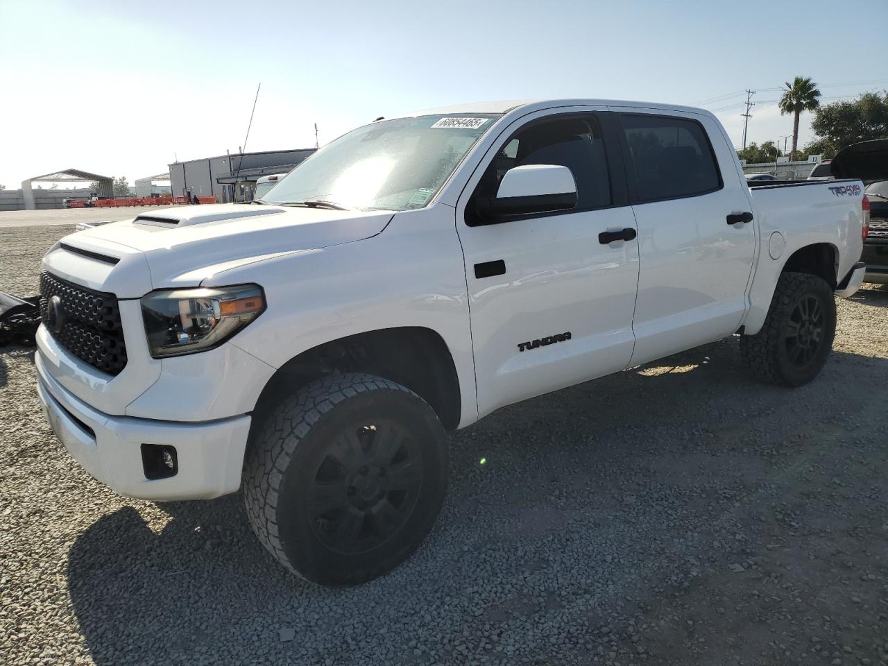 5TFDY5F1XJX773106 TOYOTA TUNDRA Photo 1