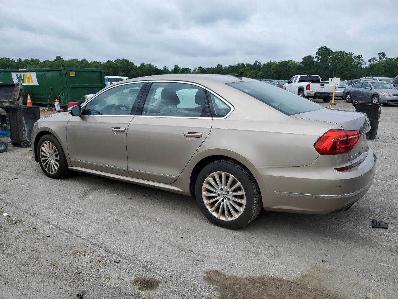VOLKSWAGEN PASSAT 2016 VIN 1VWBT7A33GC021514 zdjęcie 2