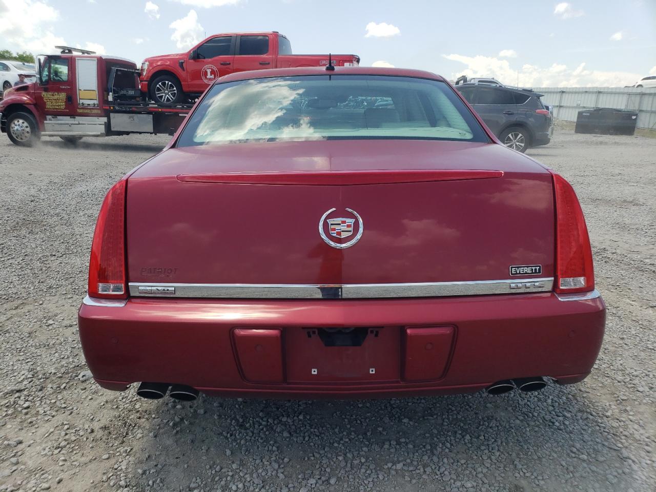 2008 Cadillac Dts VIN: 1G6KD57928U143909 Lot: 62325885