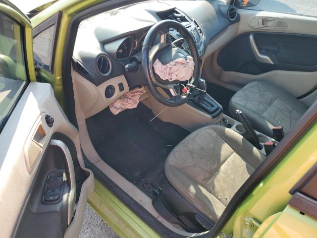 Hatchbacks FORD FIESTA 2013 Green
