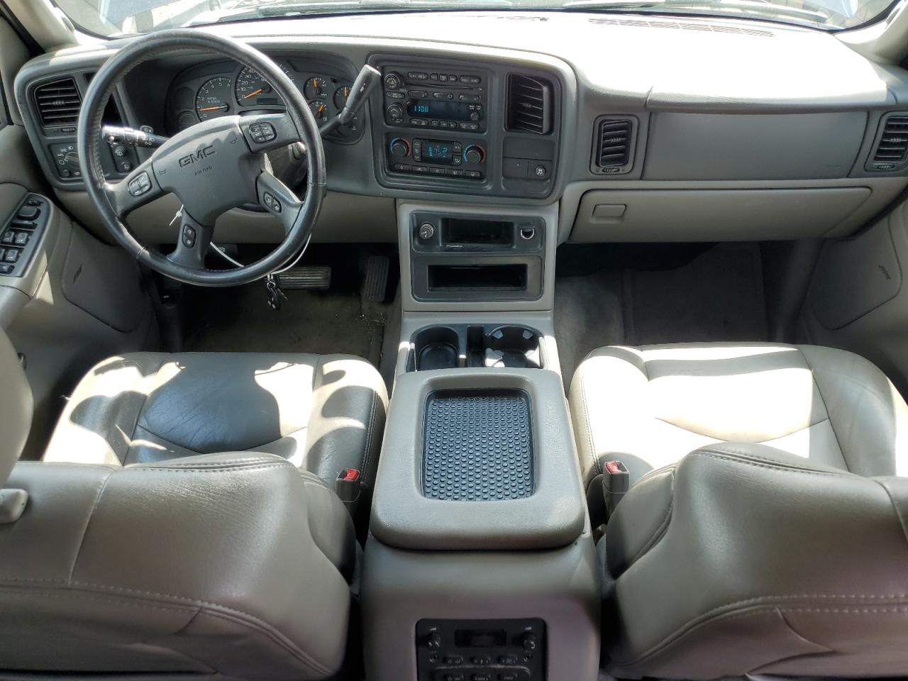 2005 GMC Yukon VIN: 1GKEC13T65J239194 Lot: 62904615