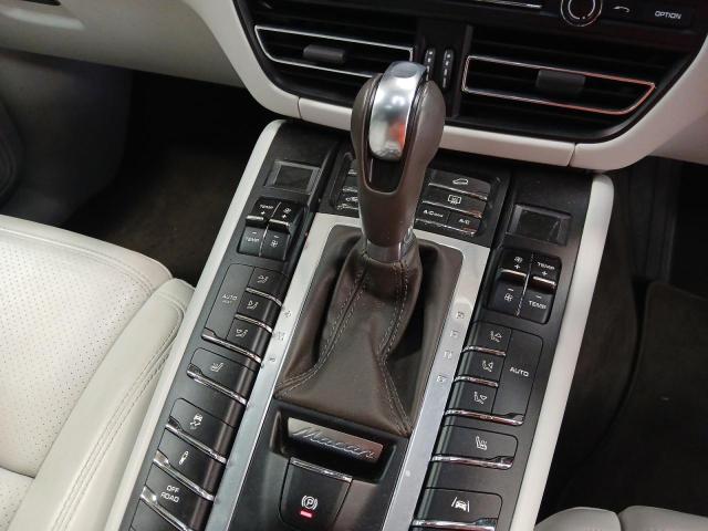 2019 PORSCHE MACAN S S-