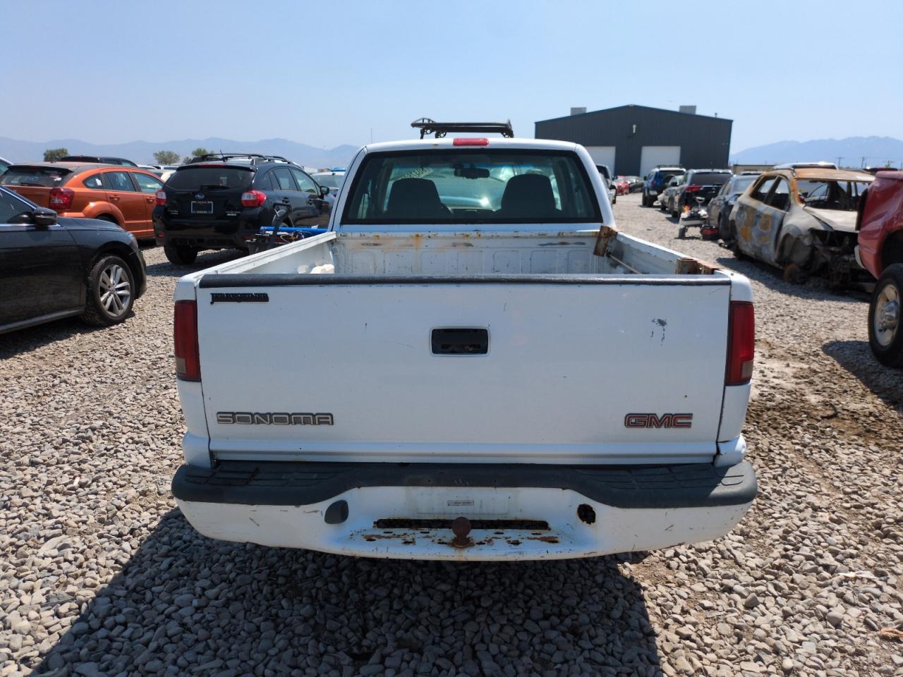 1998 GMC Sonoma VIN: 1GTCS1942W8533805 Lot: 60378985