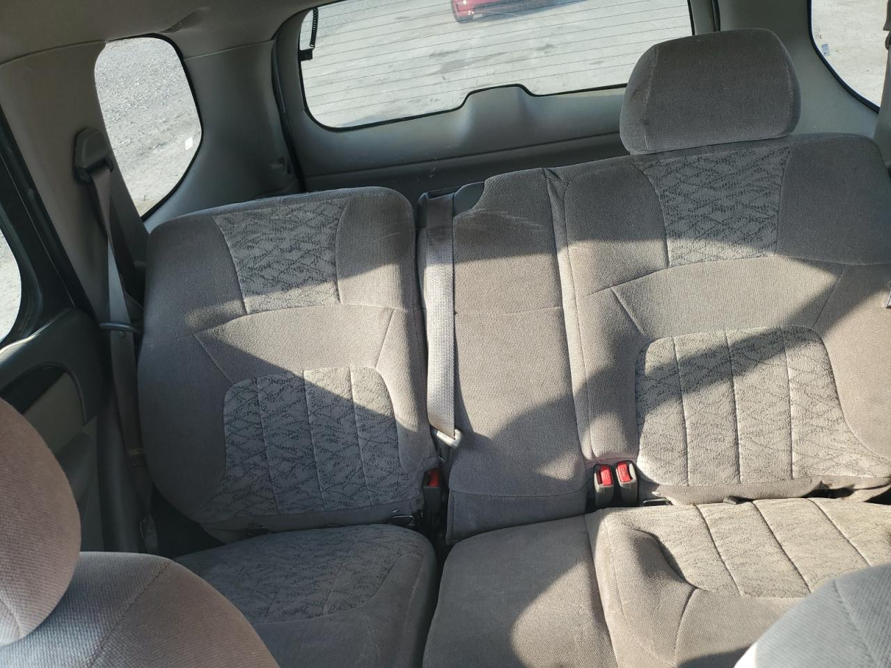 2004 GMC Envoy VIN: 1GKDT13SX42111505 Lot: 61845845