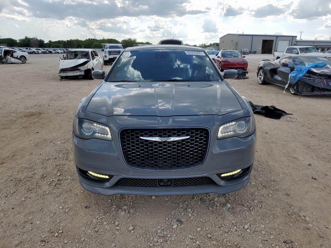 CHRYSLER 300 2018 VIN 2C3CCABG1JH232399 фото 5
