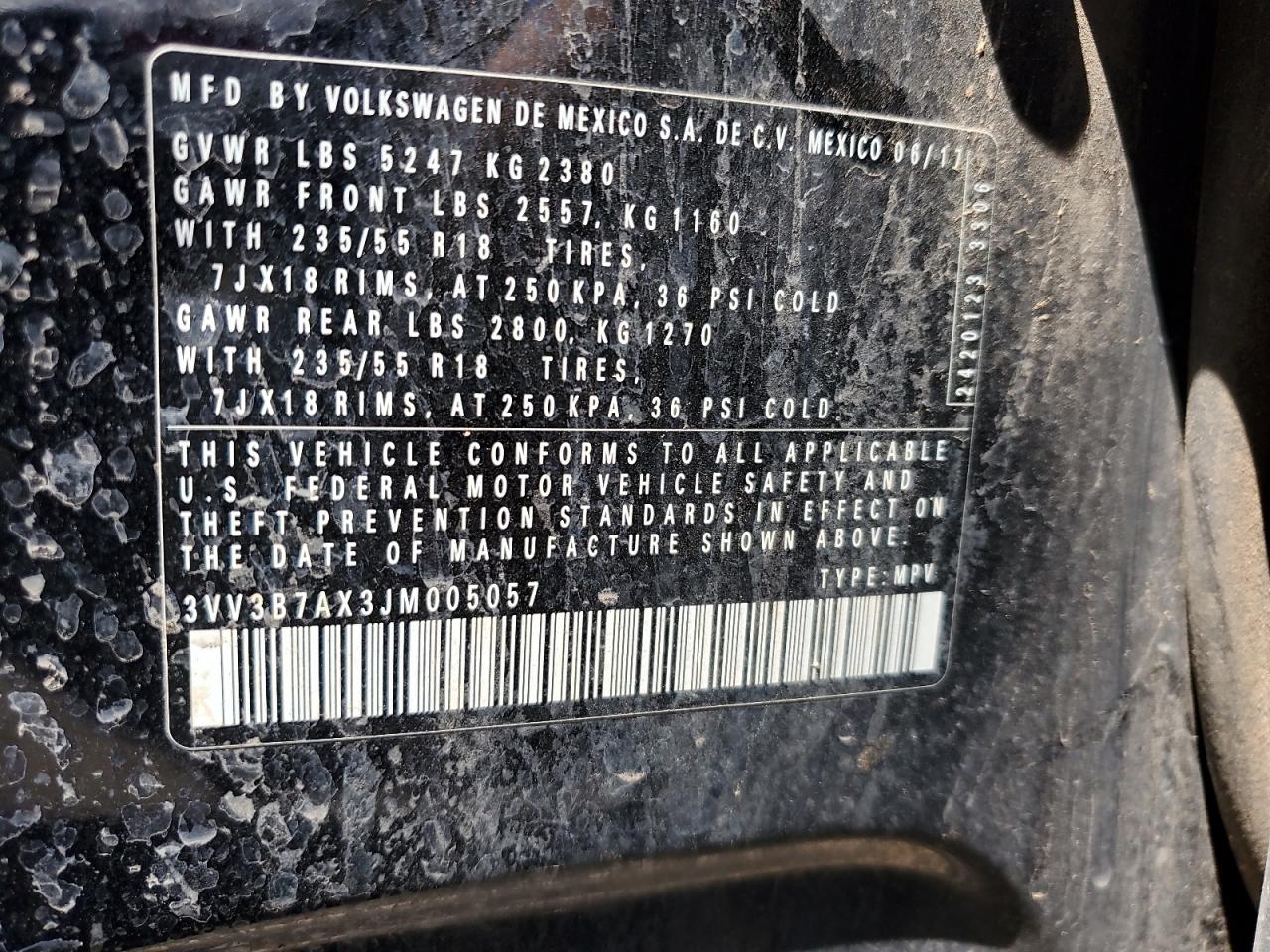 VOLKSWAGEN TIGUAN 2018 VIN 3VV3B7AX3JM005057 photo 13