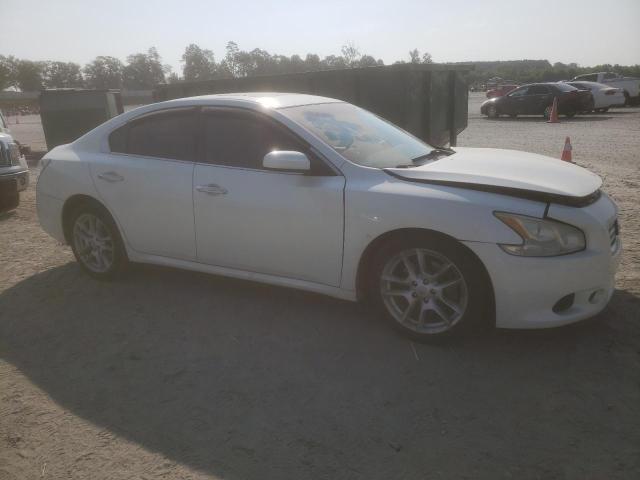  NISSAN MAXIMA 2014 Белы