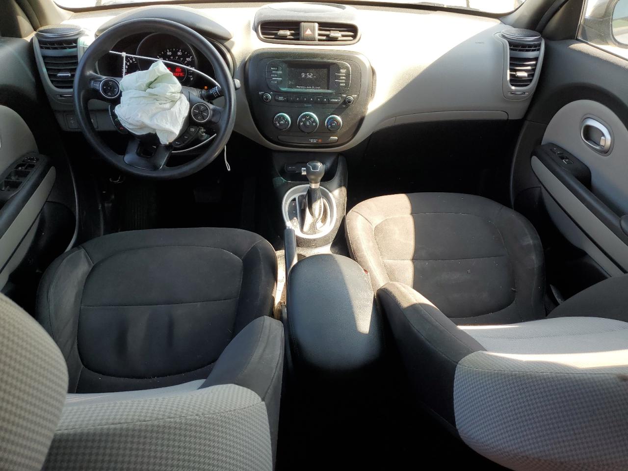 KIA SOUL 2017 VIN KNDJN2A23H7458913 фото 8
