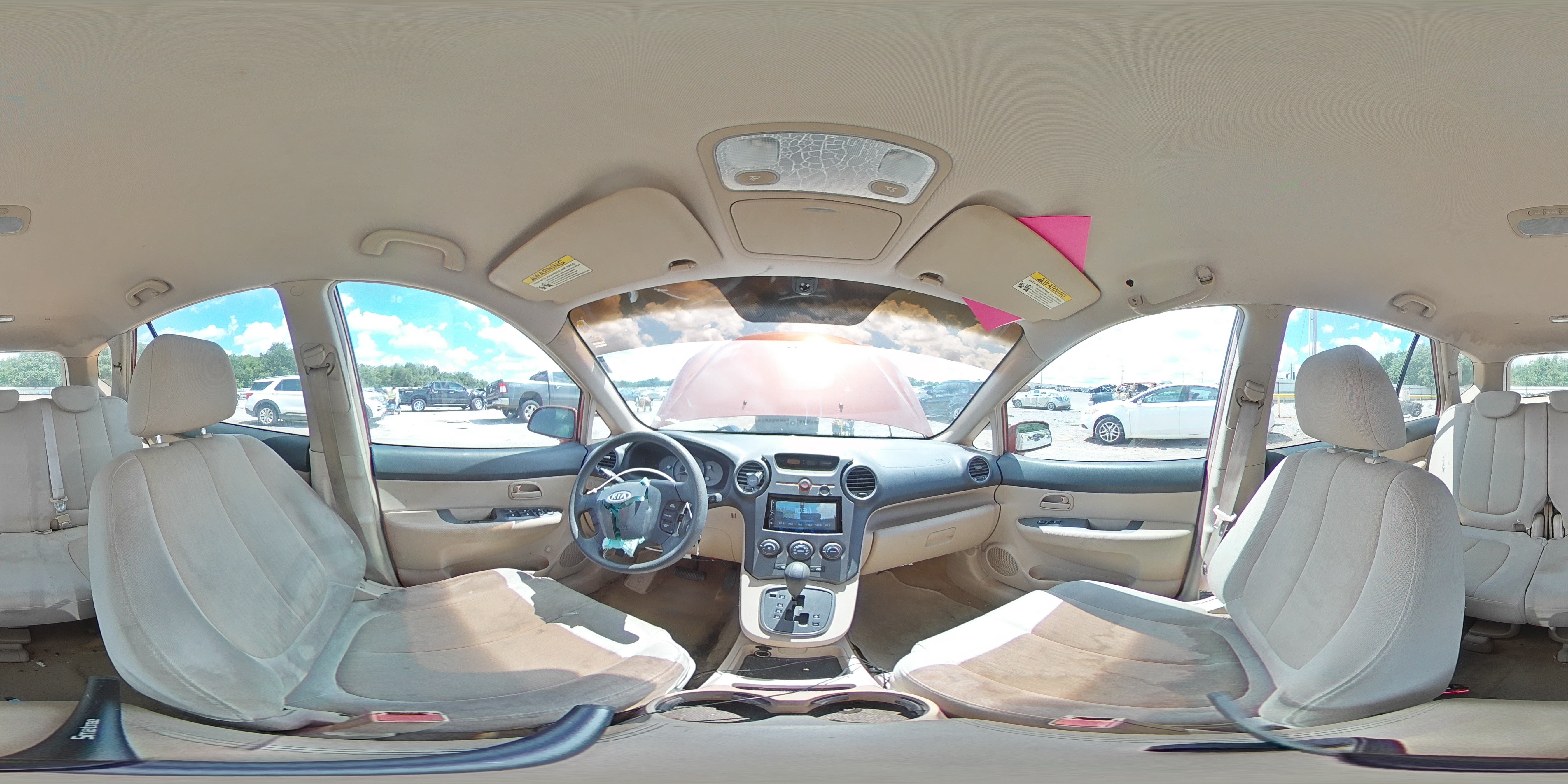 2007 Kia Rondo Base VIN: KNAFG525477053374 Lot: 62422405