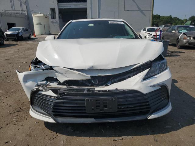  TOYOTA CAMRY 2021 Белы