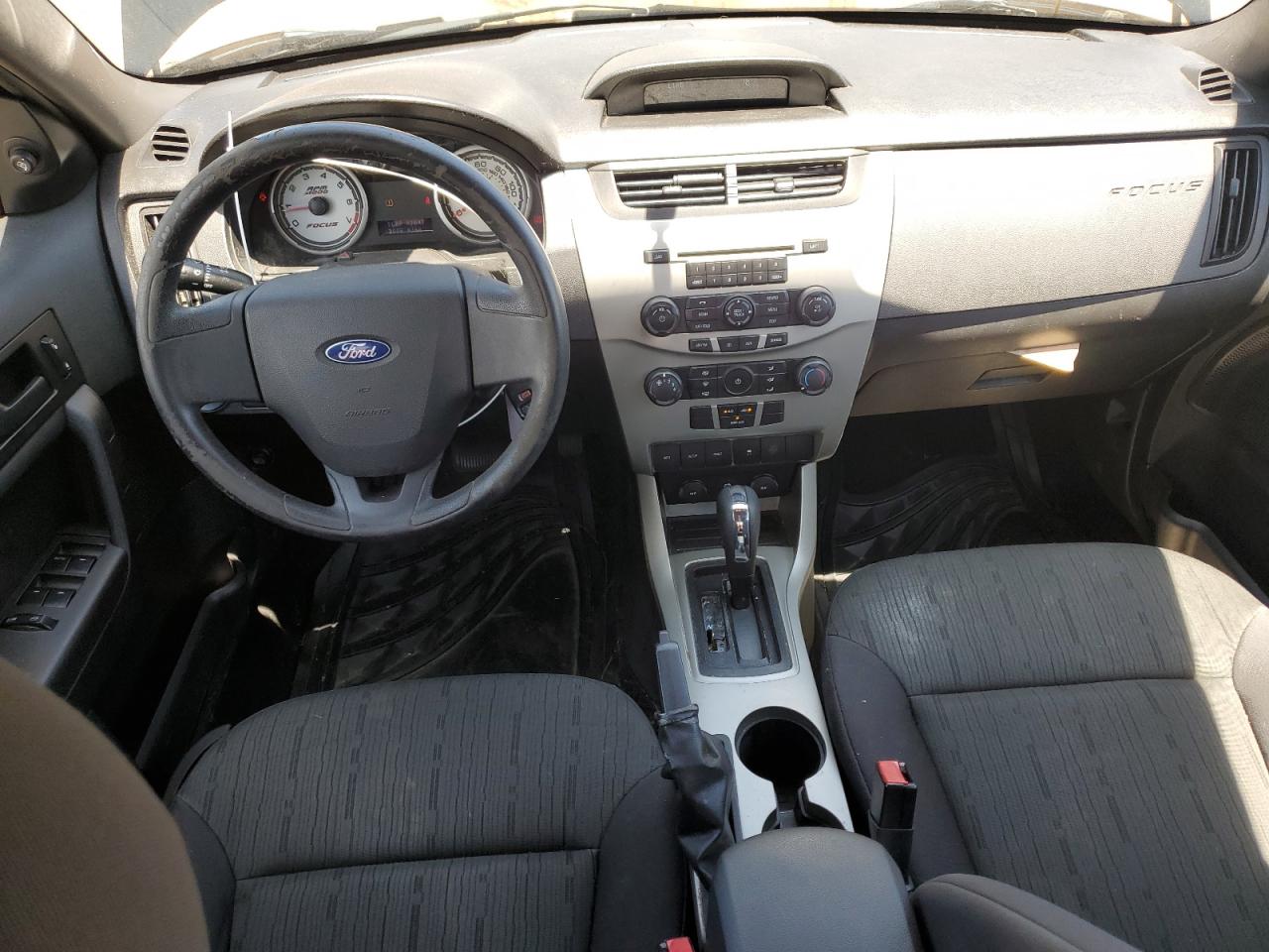 FORD FOCUS 2011 VIN 1FAHP3FN0BW152000 zdjęcie 8