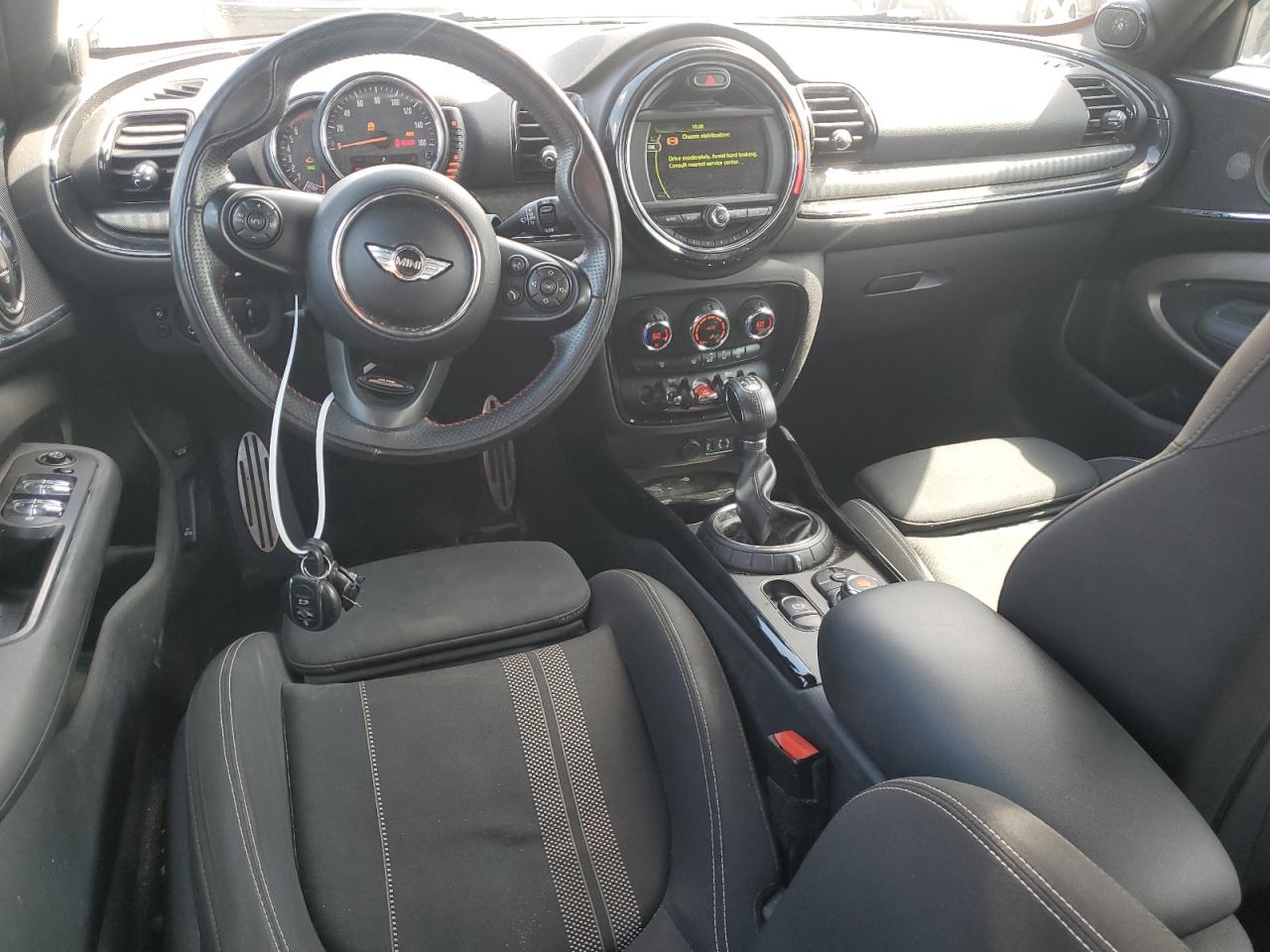 2016 Mini Cooper Clubman VIN: WMWLN5C58G2E07243 Lot: 62636435
