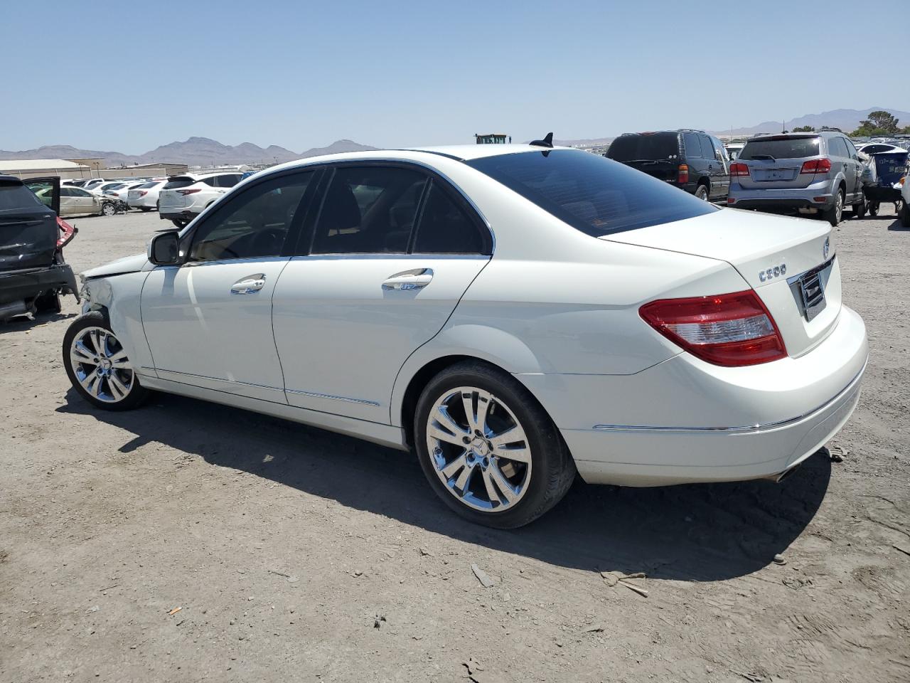 MERCEDES-BENZ C-CLASS 2008 VIN WDDGF54X08F080142 фото 2