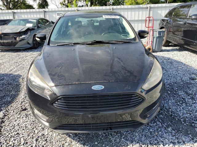 Hatchbacks FORD FOCUS 2016 Black