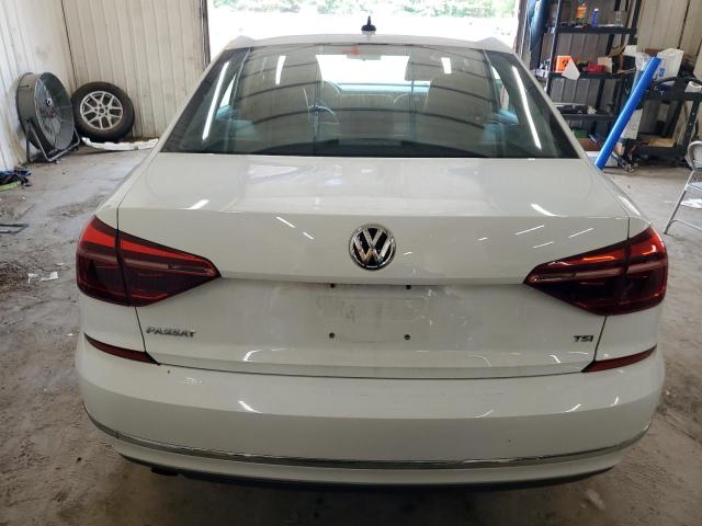  VOLKSWAGEN PASSAT 2019 White