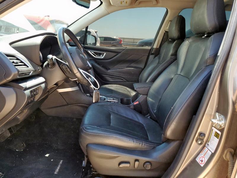  SUBARU FORESTER 2019 Серый