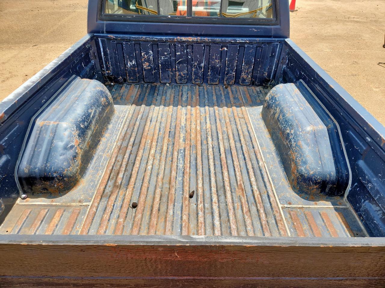 1992 Isuzu Conventional Short Wheelbase VIN: 4S1CL11L6N4217533 Lot: 61159635