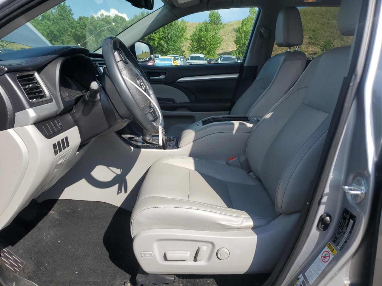 TOYOTA HIGHLANDER 2016 VIN 5TDJKRFH7GS341421 photo 7