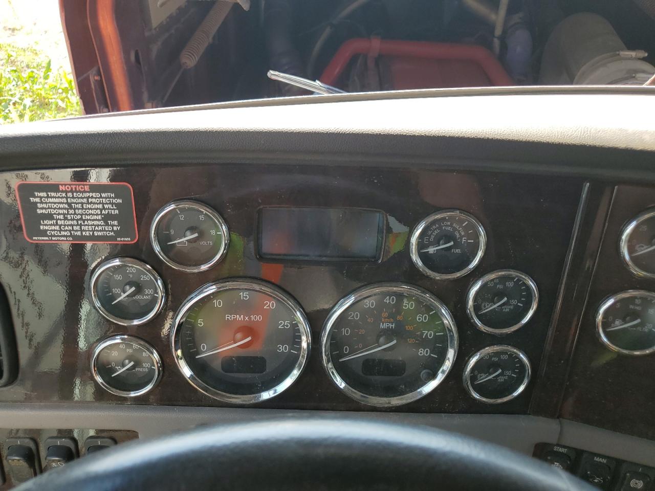 PETERBILT ALL MODELS 2019 VIN 1XPXD49XXKD632086 фото 8