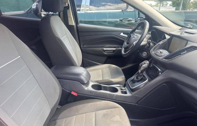 Parquets FORD ESCAPE 2014 Czerwony